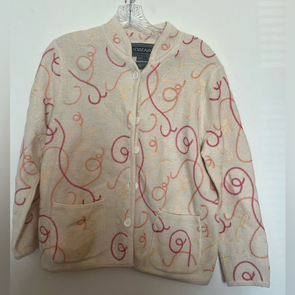 Vintage wool Nouveaux sweater with Pink and Orange Swirls